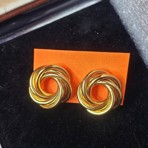 Elegant Gold-Tone Twisted Earrings VTG style - Picture 6 of 7